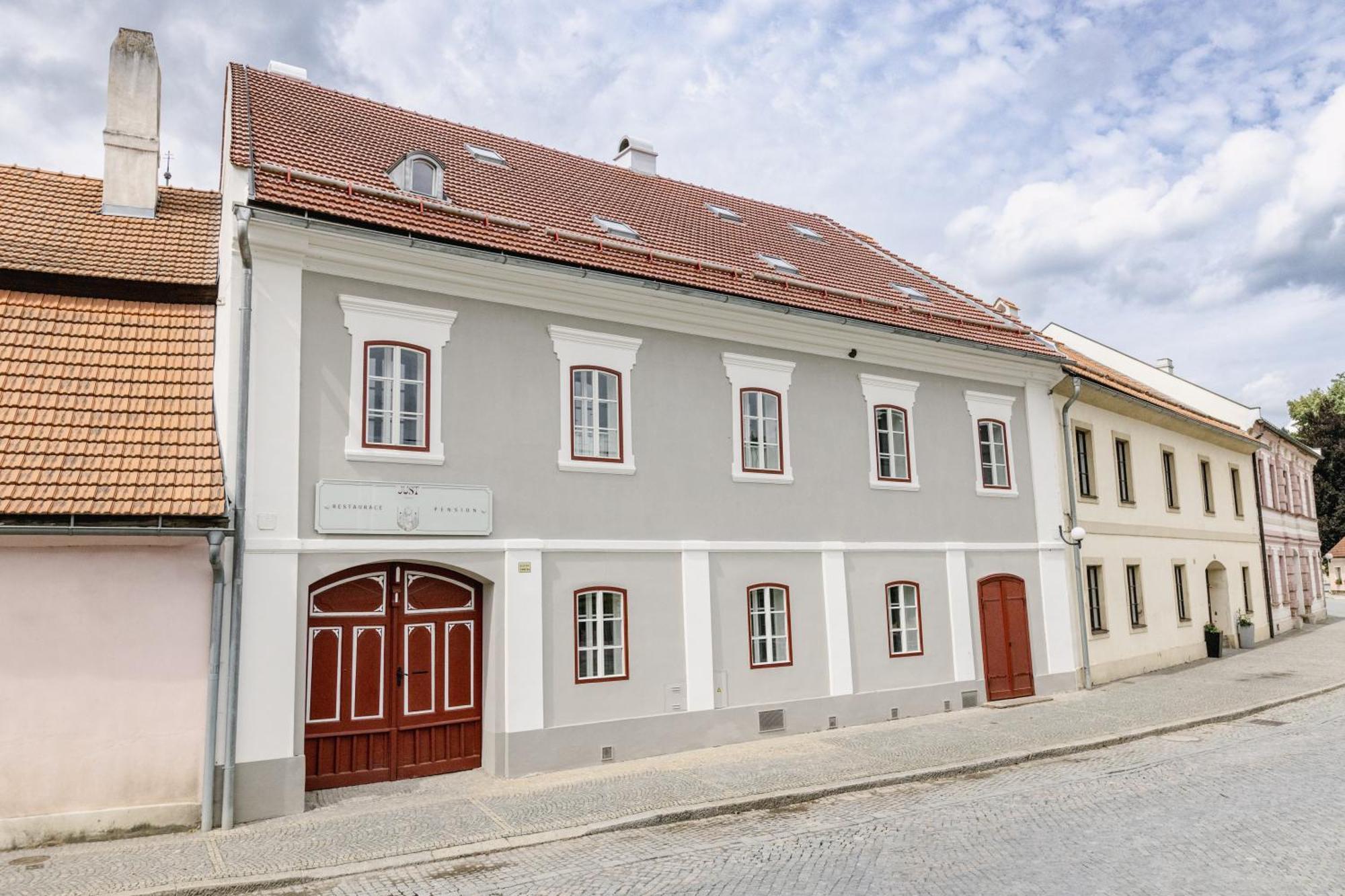 Just Jimramov Hotel Екстериор снимка
